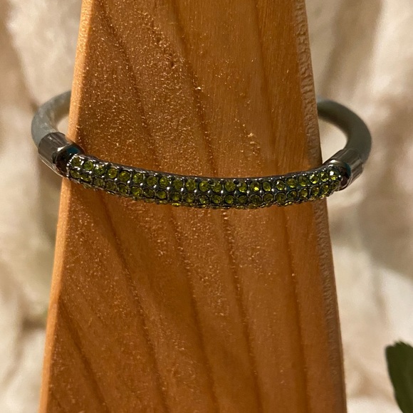 Lia Sophia Bracelet w/ Crystal Bar - Picture 2 of 4